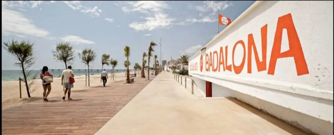 Gran Apartamento Ideal Grupos Muy Cerca Barcelona Badalona 0*,  Spain