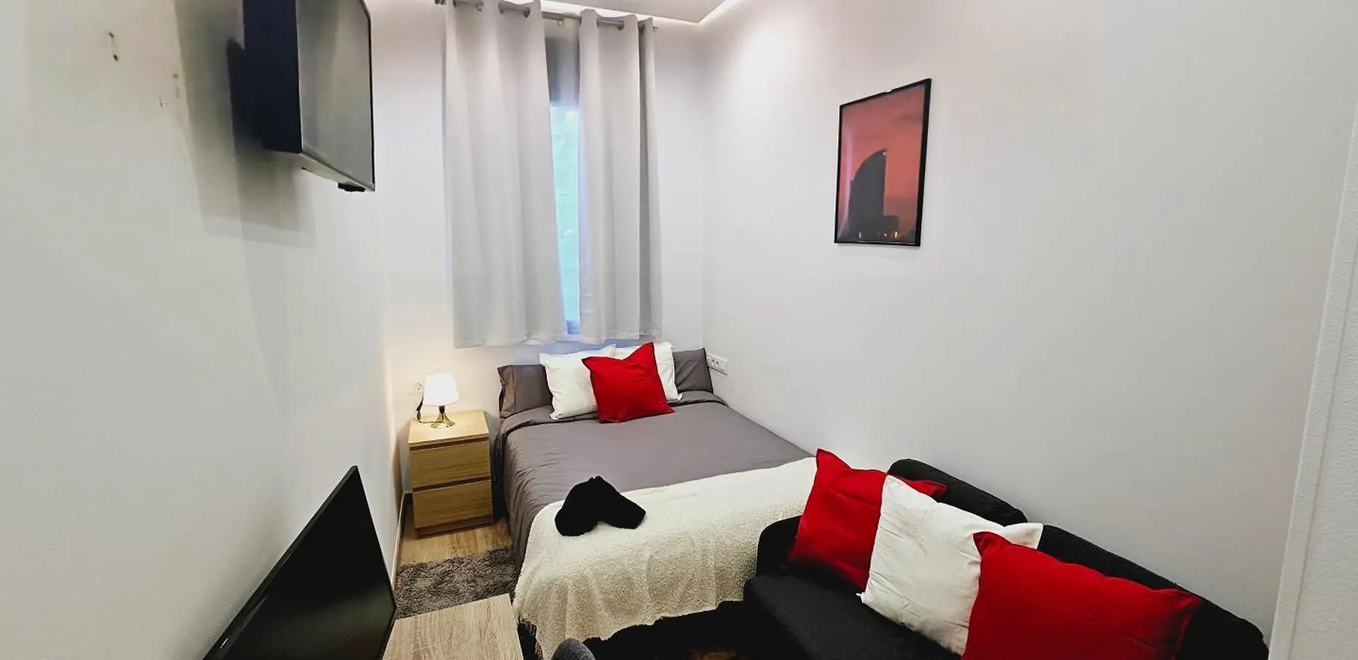 Gran Apartamento Ideal Grupos Muy Cerca Barcelona Badalona Spain